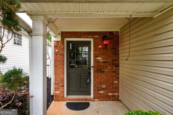 Property Photo:  2190 Highland Gate Drive  GA 30040 