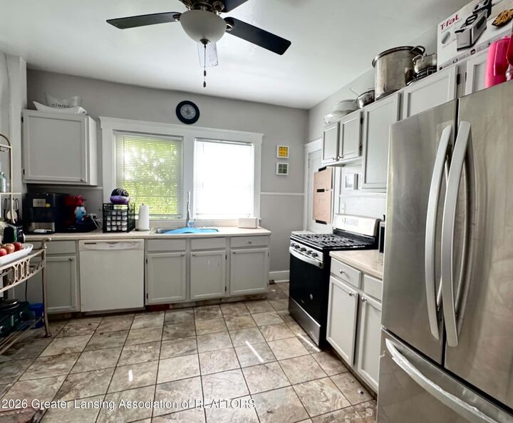 Property Photo:  1601 W Malcolm X Street  MI 48915 