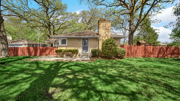Property Photo:  138 N Road  IN 46375 