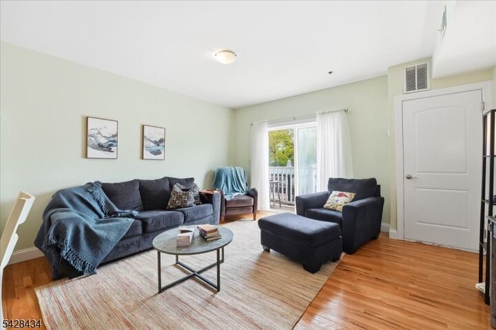 Property Photo:  902 N 5th St 207  NJ 07107 