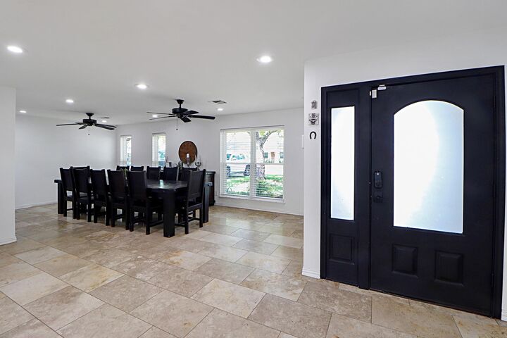 Property Photo:  5951 Yarwell Drive  TX 77096 