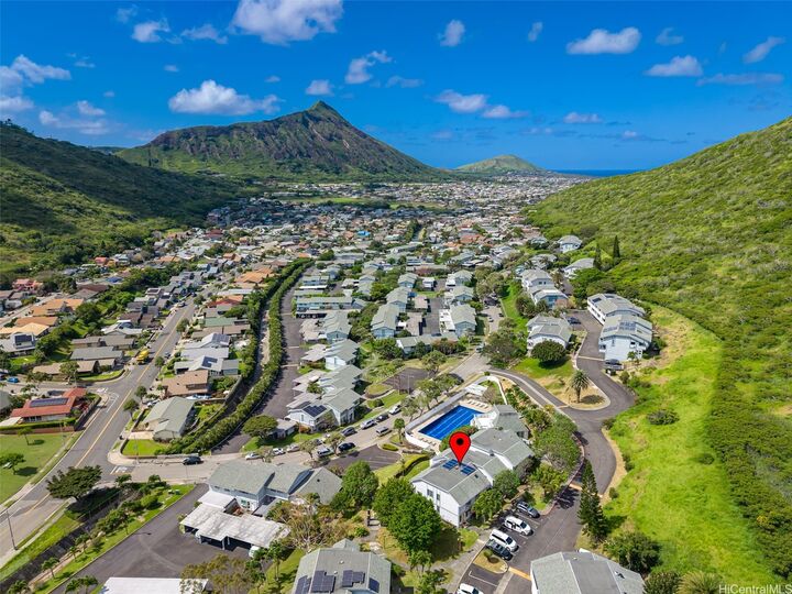 Property Photo:  1101 Kumukumu Street B  HI 96825 