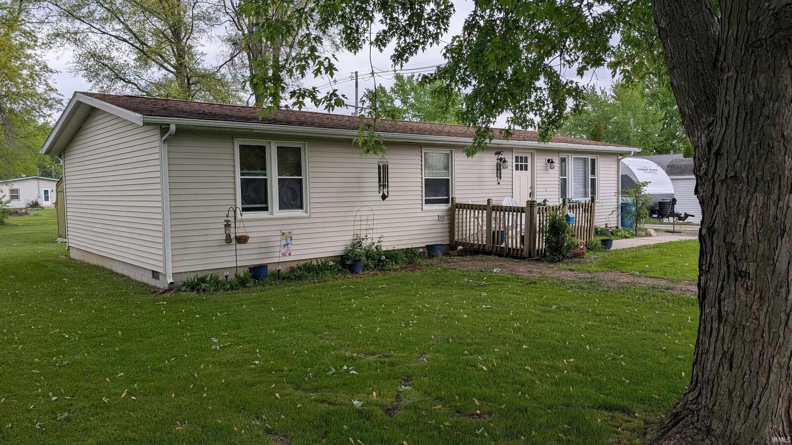 Property Photo:  723 W Horton Street  IN 46714 