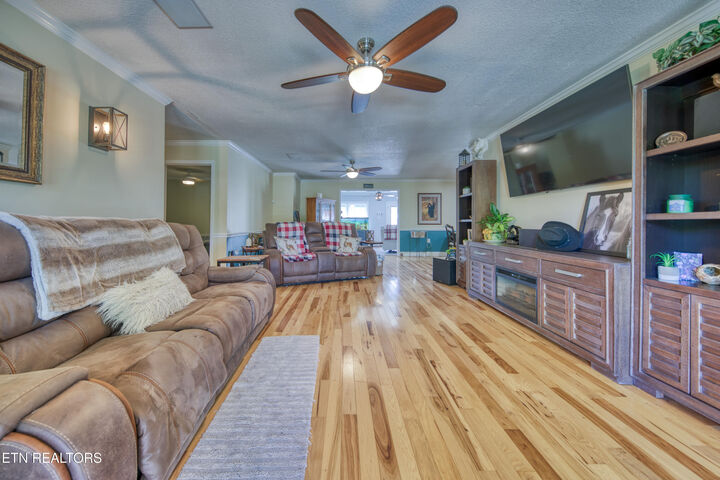 Property Photo:  4479 Niles Ferry Rd  TN 37742 