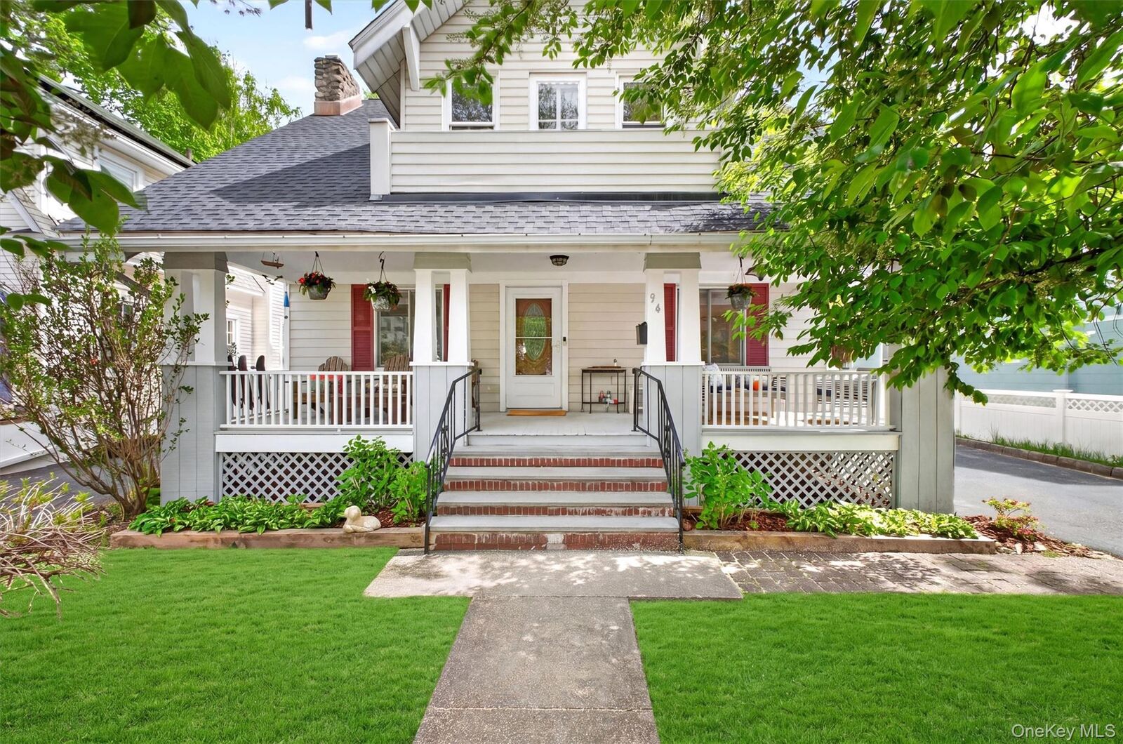 Property Photo:  94 Hastings Avenue  NY 10520 