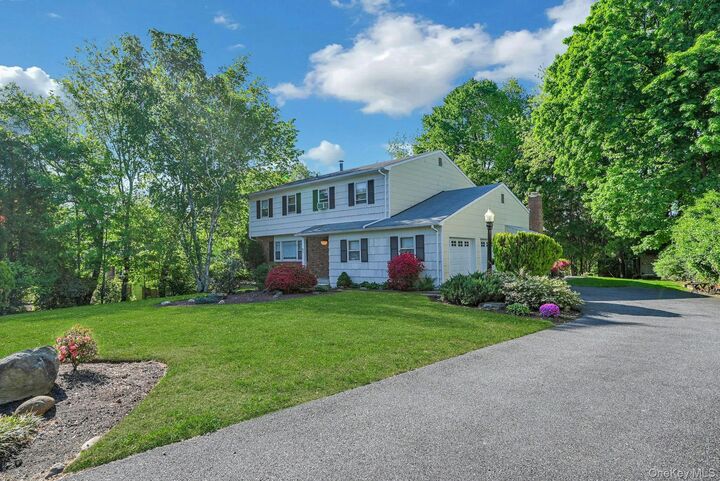 Property Photo:  5 Catawba Drive  NY 10994 