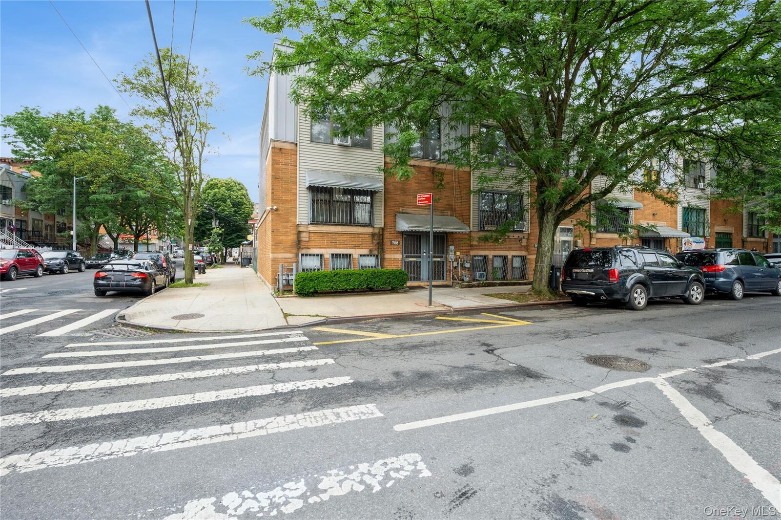 Property Photo:  782 E 179th Street  NY 10460 