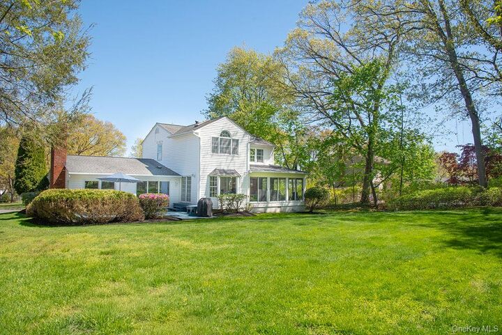 Property Photo:  69 Oriole Street  NY 10965 