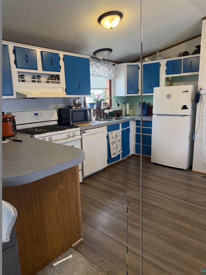 Property Photo:  23 Juniper Ln  MN 55810 