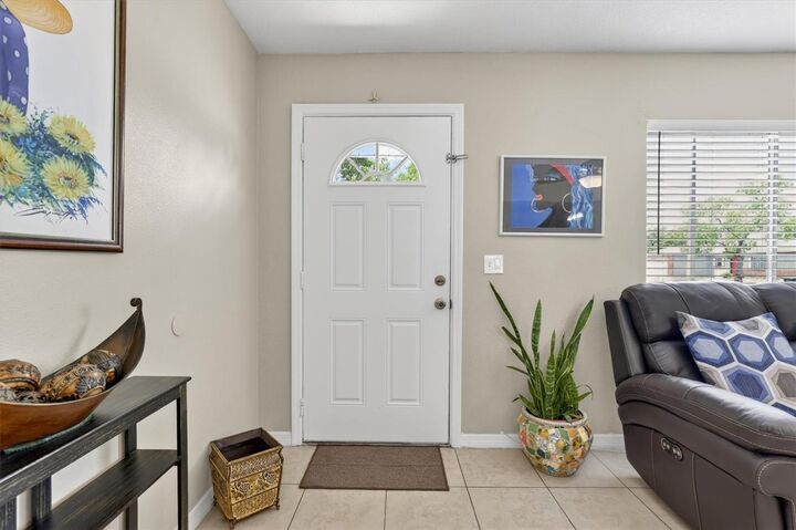 Property Photo: 3804 Janie Court FL 32822