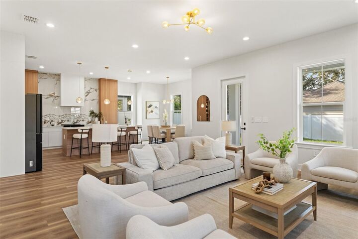 Property Photo:  10198 Hodson Place  FL 33776 