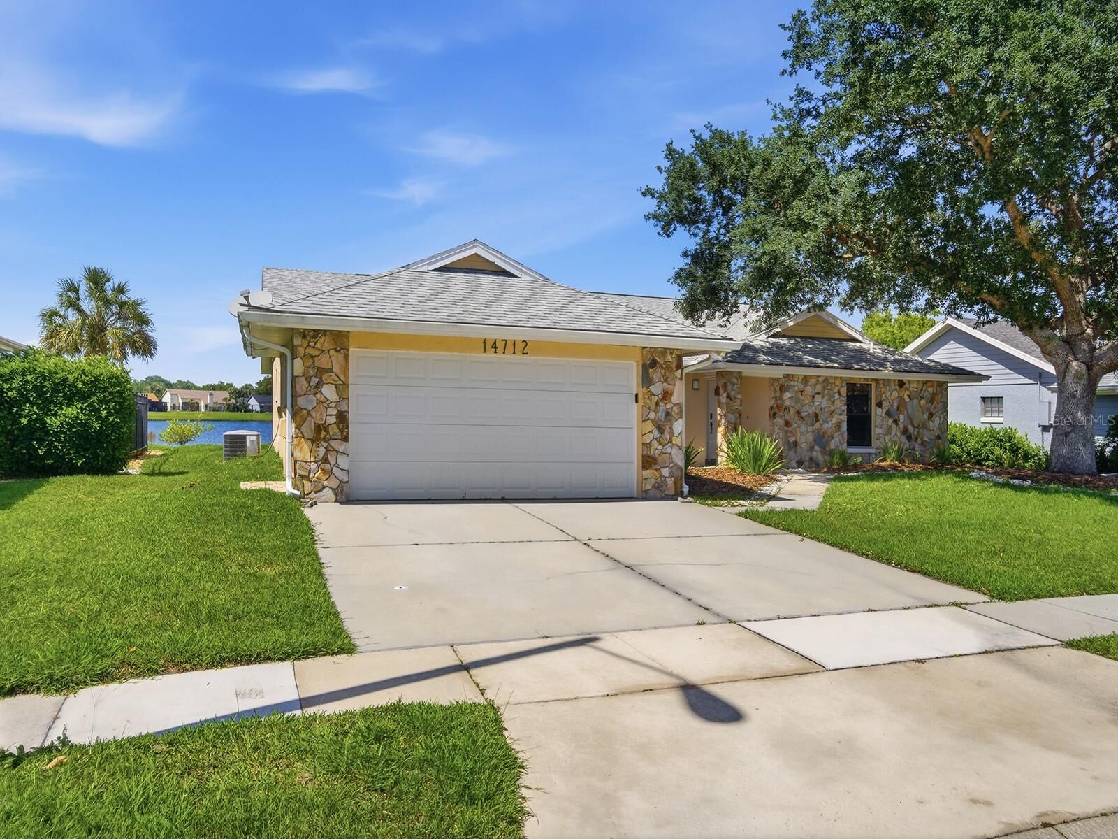 Property Photo: 14712 Eagles Crossing Drive FL 32837