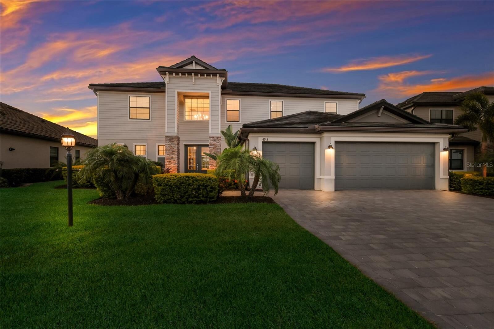 Property Photo:  4913 Coastal Days Lane  FL 34211 