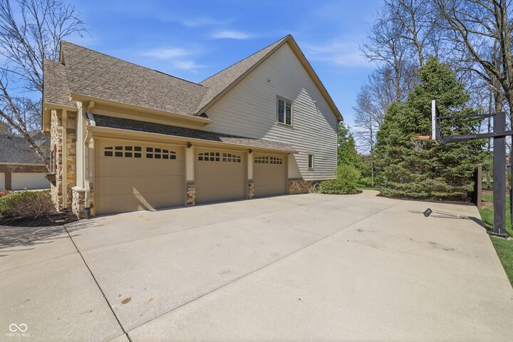 Property Photo:  13062 Callaway Court  IN 46037 