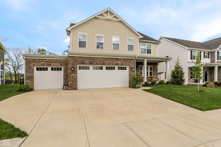 Property Photo:  1082 Woodglen Drive  IN 46074 