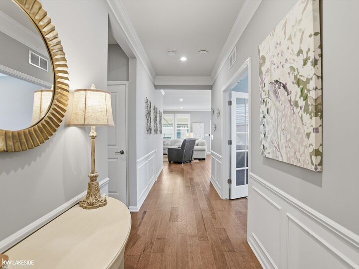 Property Photo:  40617 Tulip Trce  MI 48036 