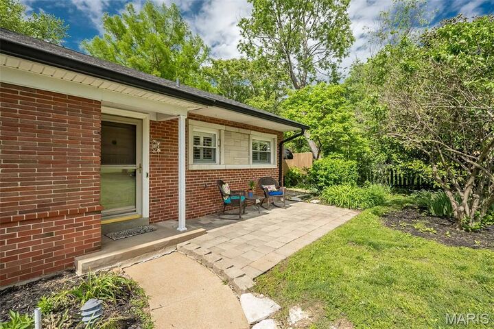 Property Photo:  1889 N Signal Hills Drive  MO 63122-2758 