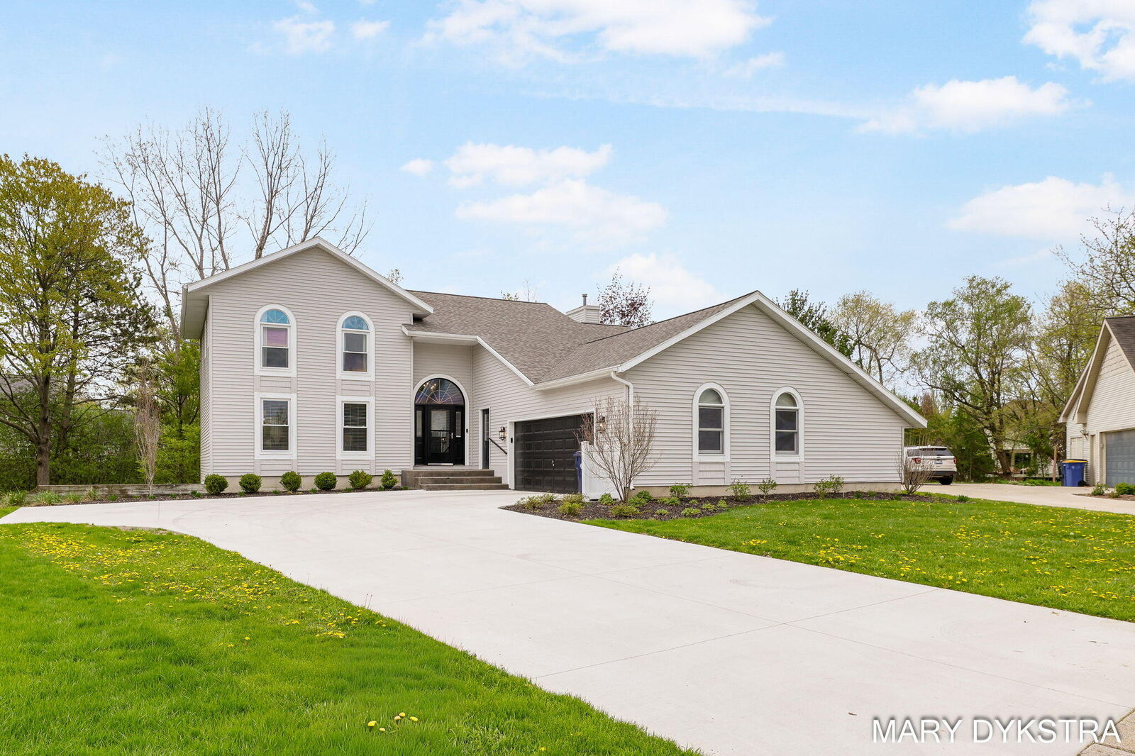 Property Photo: 2848 Belleglade Court SE MI 49546