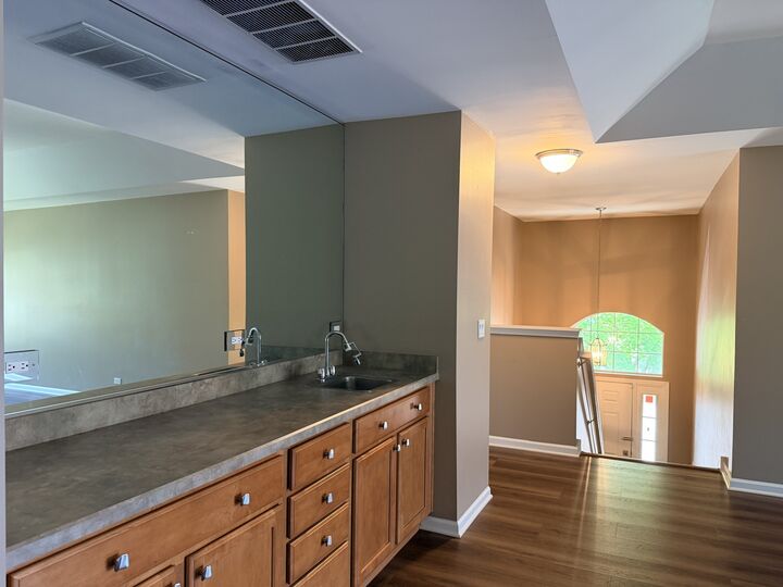 Property Photo:  1974 Crenshaw Circle 1974  IL 60061 