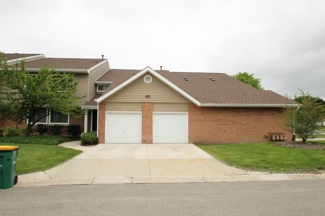 Property Photo:  118 Morningside Lane W 118  IL 60089 