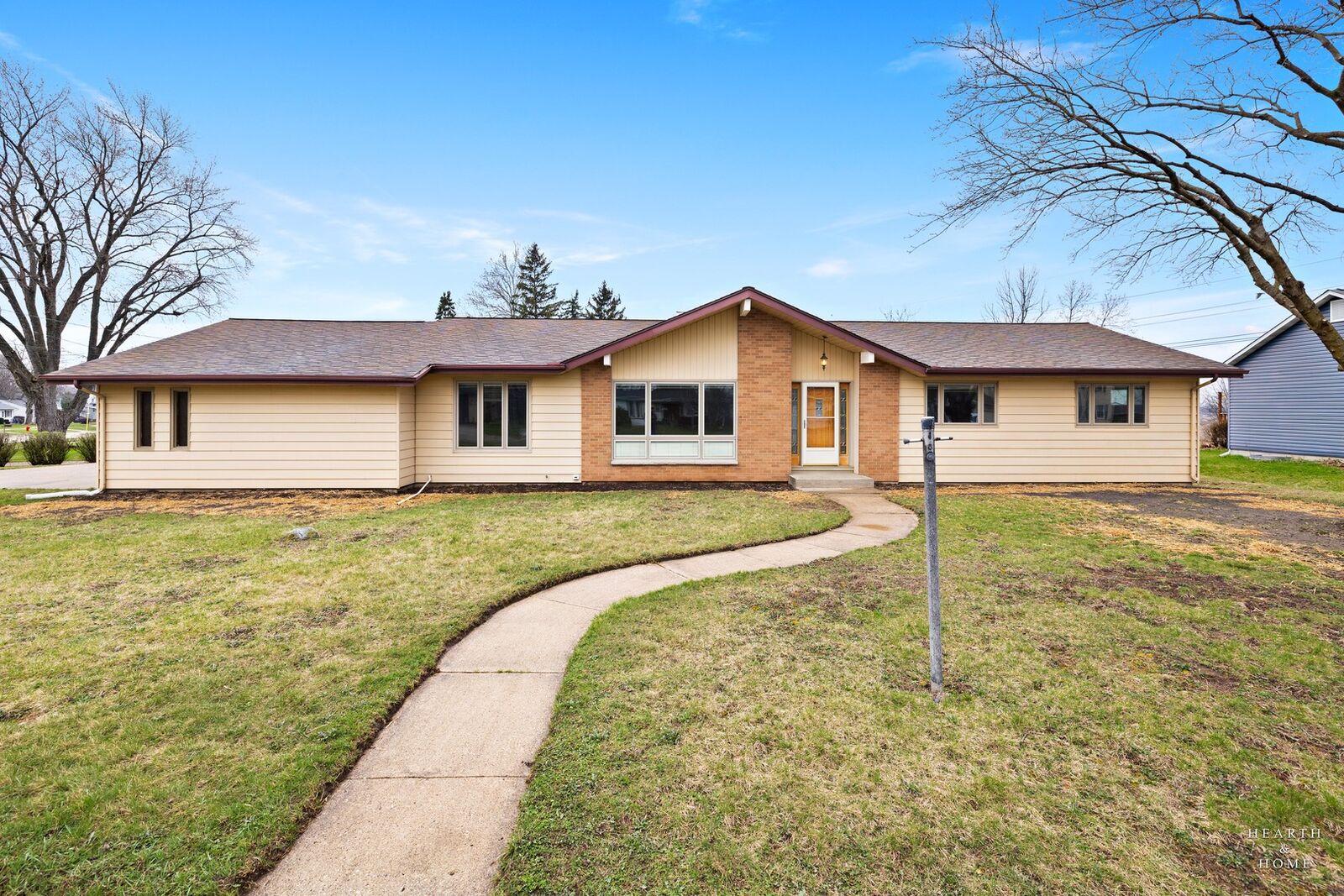 Property Photo: 10817 Bonnie Brae Road IL 60142