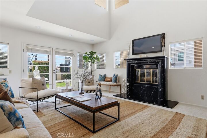 Property Photo:  1600 Flagler  CA 90278 