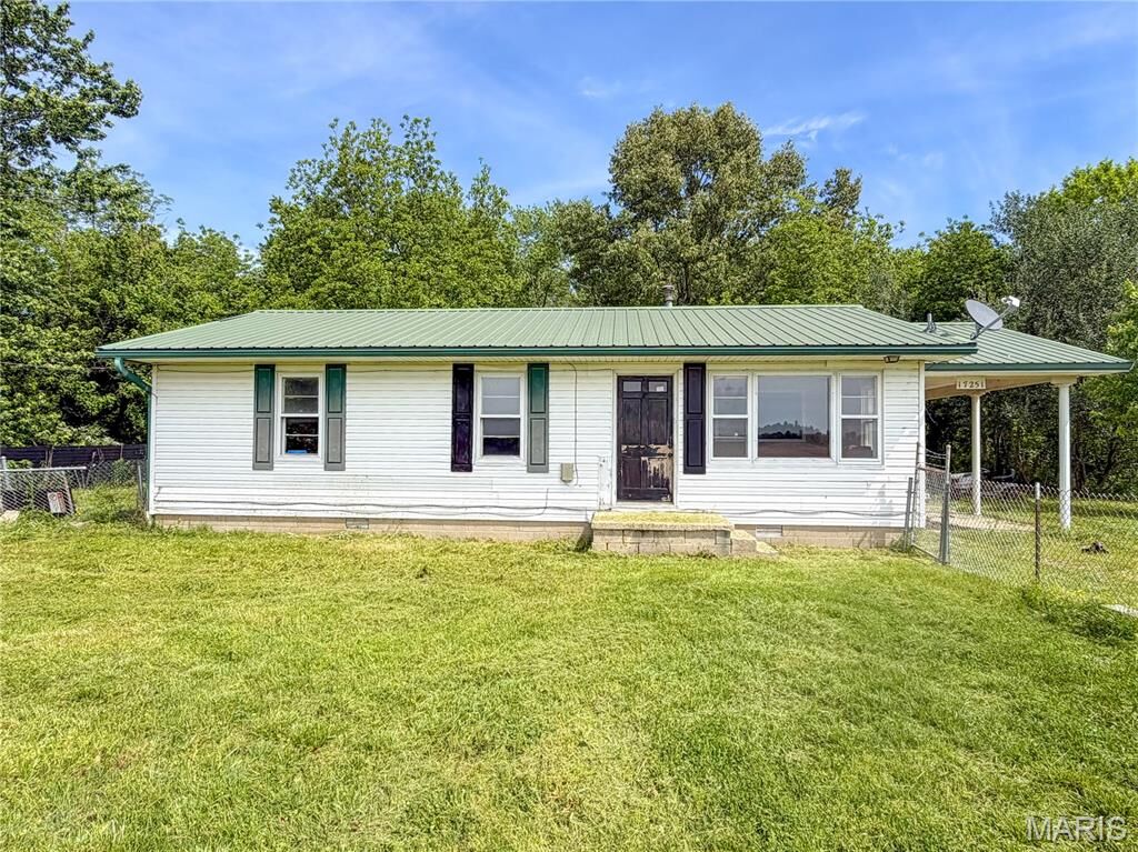 Property Photo: 17251 County Road 214 MO 63730