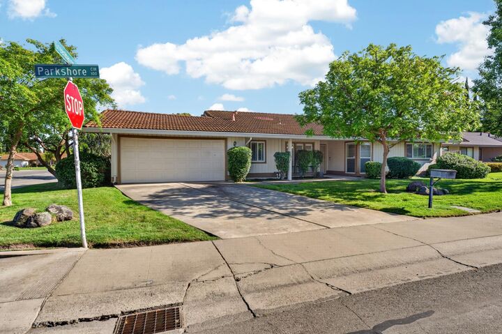 Property Photo:  131 Parkshore Circle  CA 95831 
