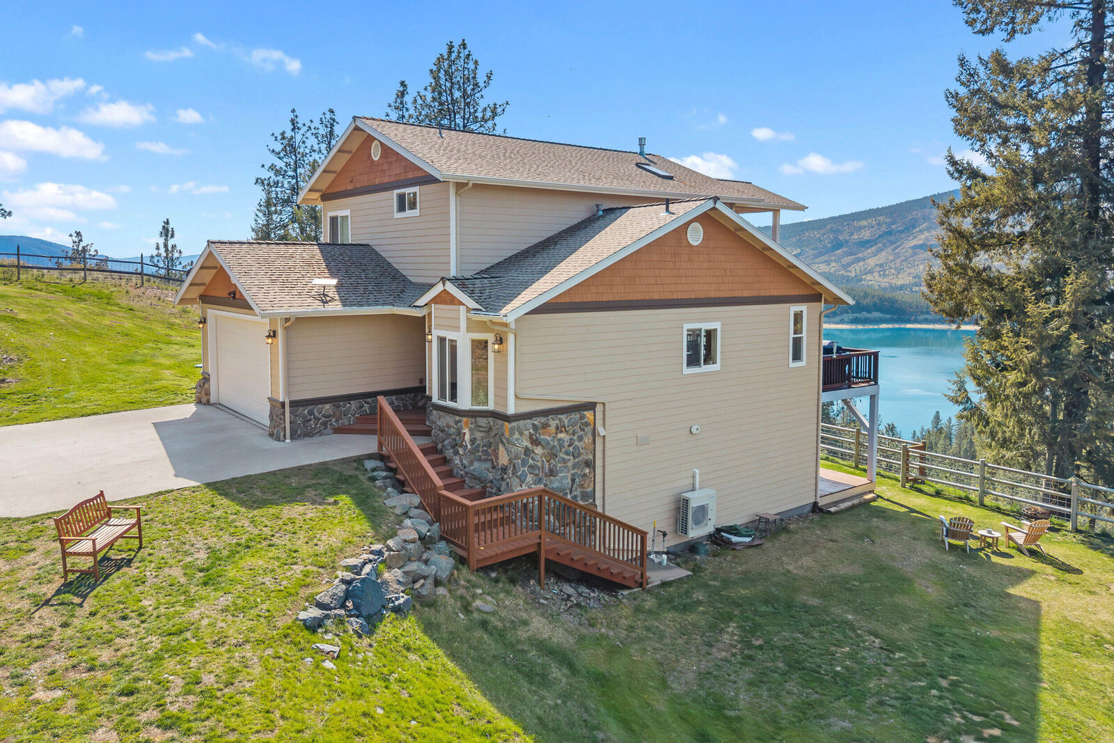 Property Photo: 1234 Goldedge Mine Rd WA 99141