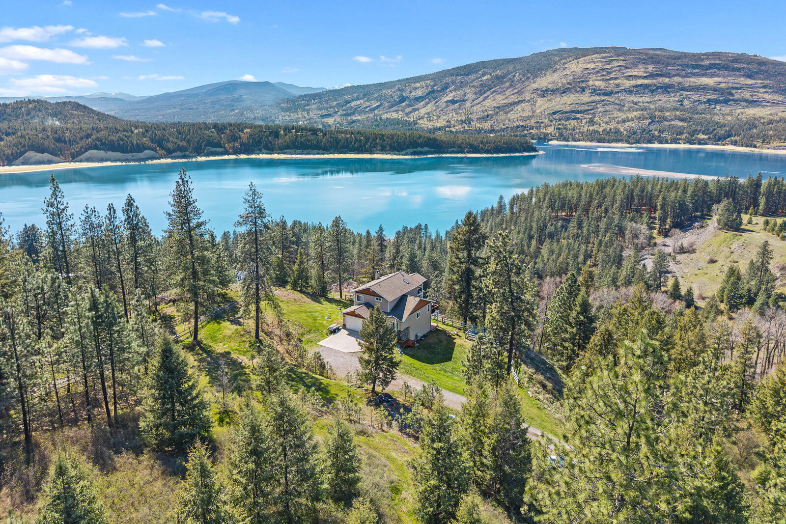 Property Photo: 1234 Goldedge Mine Rd WA 99141