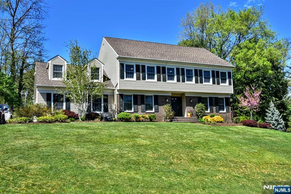 Property Photo: 29 Cheryl Hills Drive NJ 07506