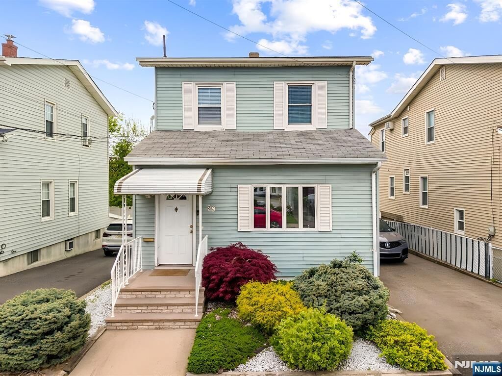 Property Photo:  29 Pine Street  NJ 07644 