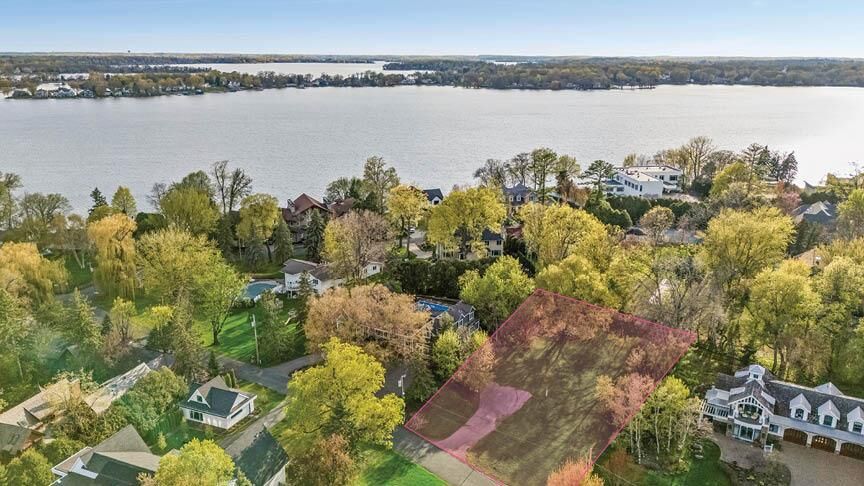 Property Photo: 2308 Huntington Point Road E MN 55391