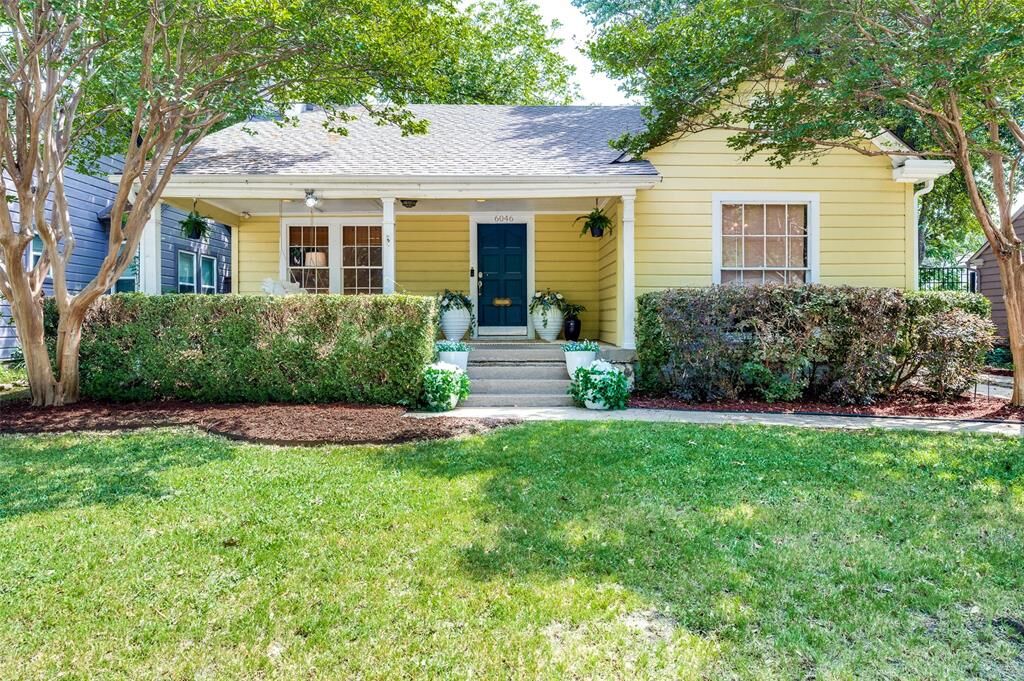 Property Photo:  6046 Penrose Avenue  TX 75206 