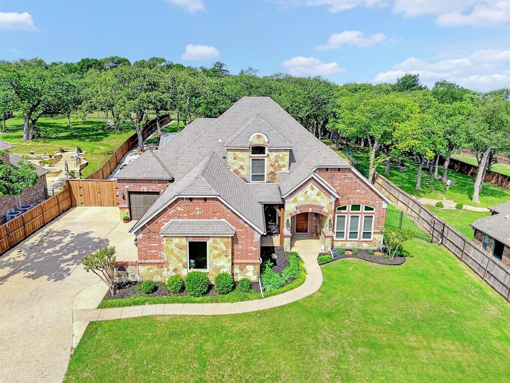 Property Photo:  12601 Indian Creek Drive  TX 76179 