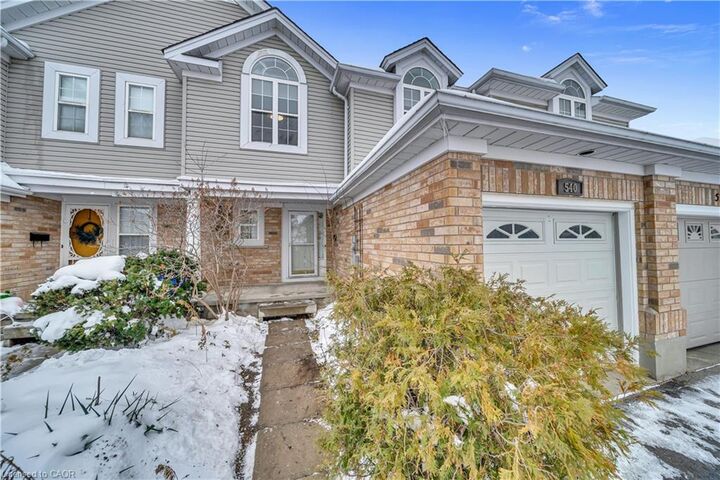 Photo de la propriété:  540 Mariner Drive  ON N2K 3Y8 