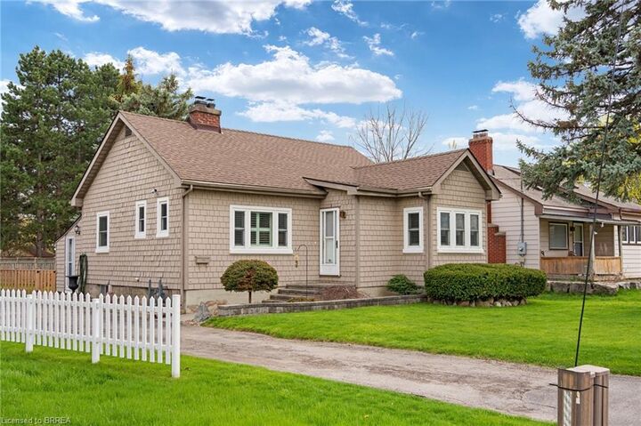 Property Photo:  111 Tollgate Road  ON N3R 4Z8 