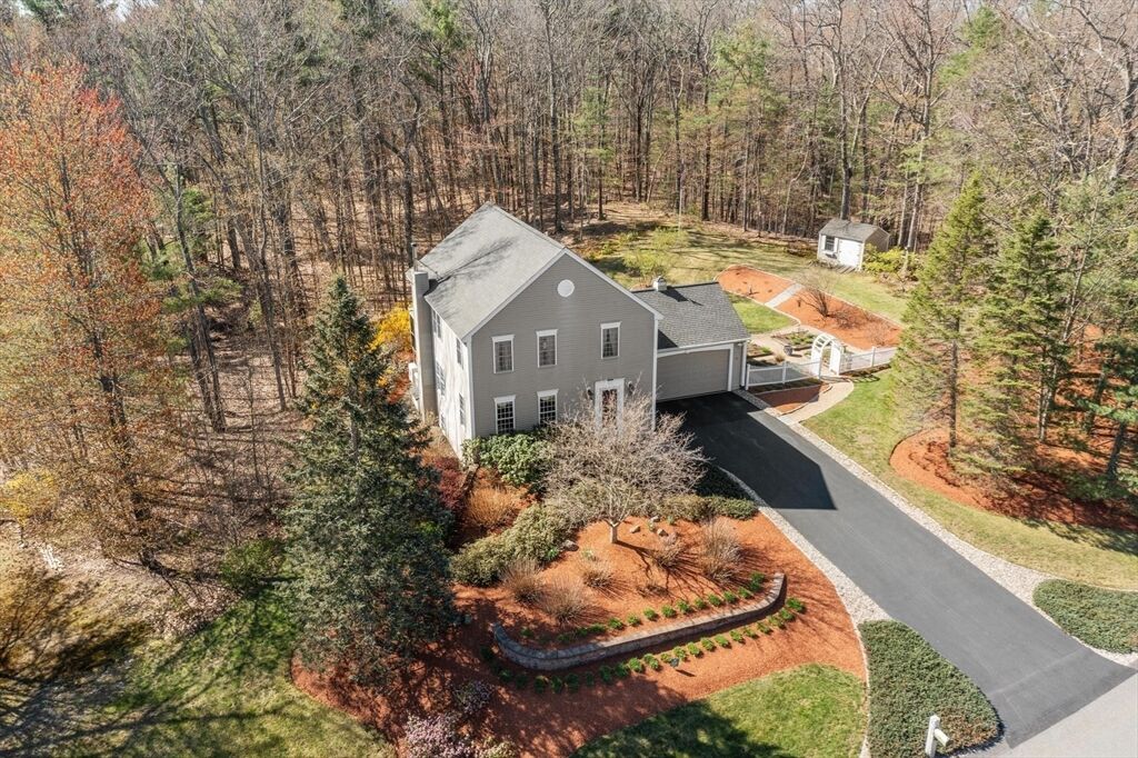 Property Photo:  40 Longwood Dr  MA 01462 
