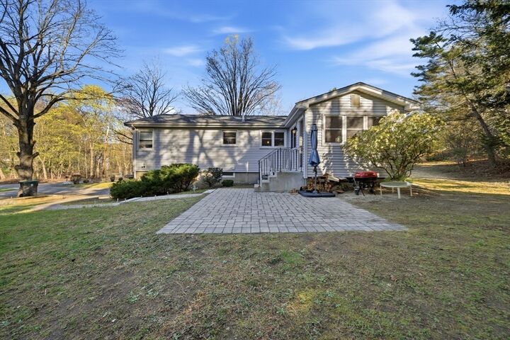Property Photo:  11 Ingleside Rd  MA 01760 