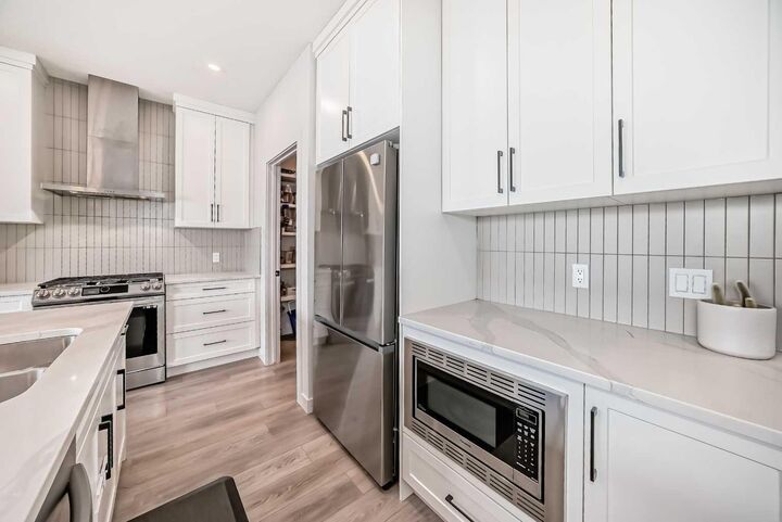 Property Photo: 81 Willow Court AB T4C 2S7