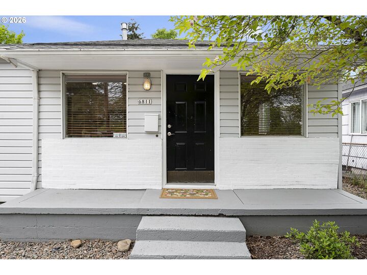 Property Photo:  6811 SE 87th Ave  OR 97266 