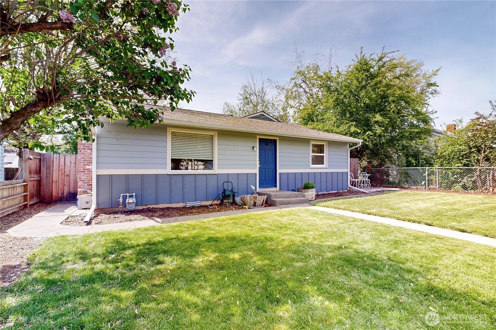 Property Photo:  522  Sycamore Street  WA 99362 