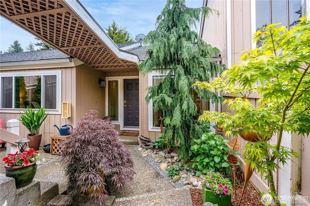 Property Photo:  3213 SW 319th Place 19  WA 98023 