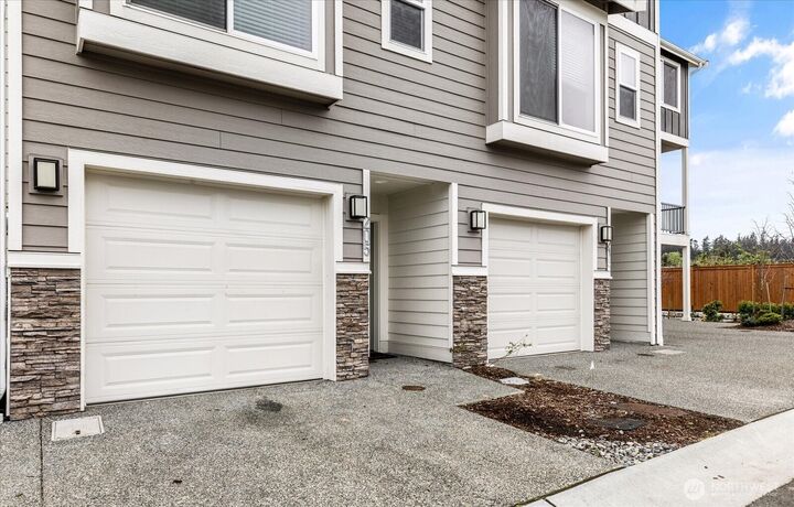 Property Photo:  205 SW 4th Lane  WA 98277 
