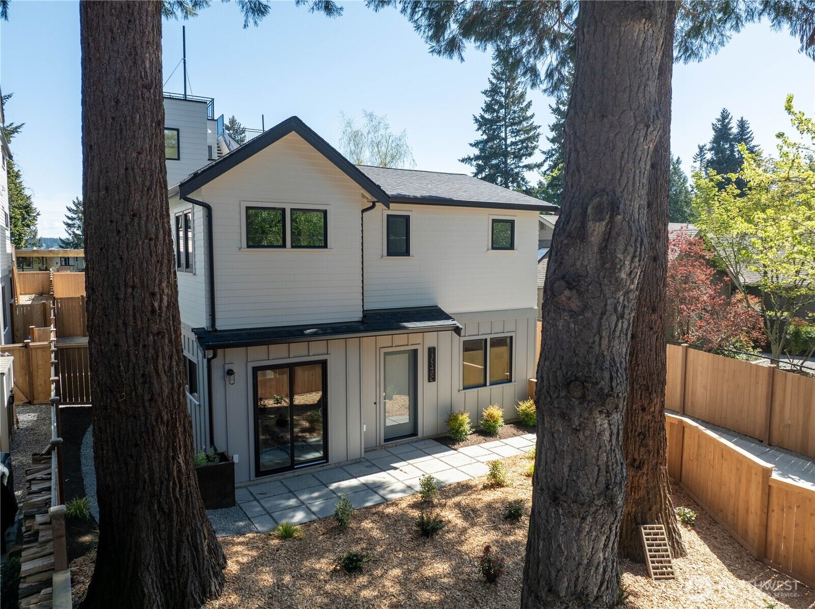 Property Photo:  13540  39th Avenue NE C  WA 98125 