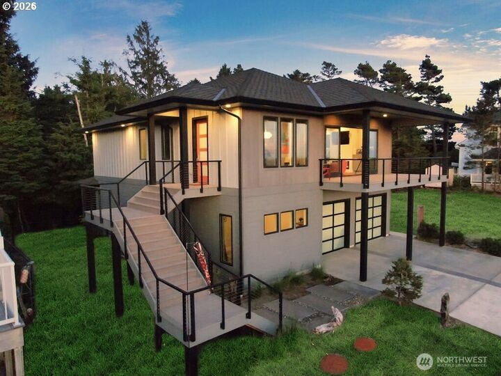 Property Photo:  31908  J Place  WA 98640 