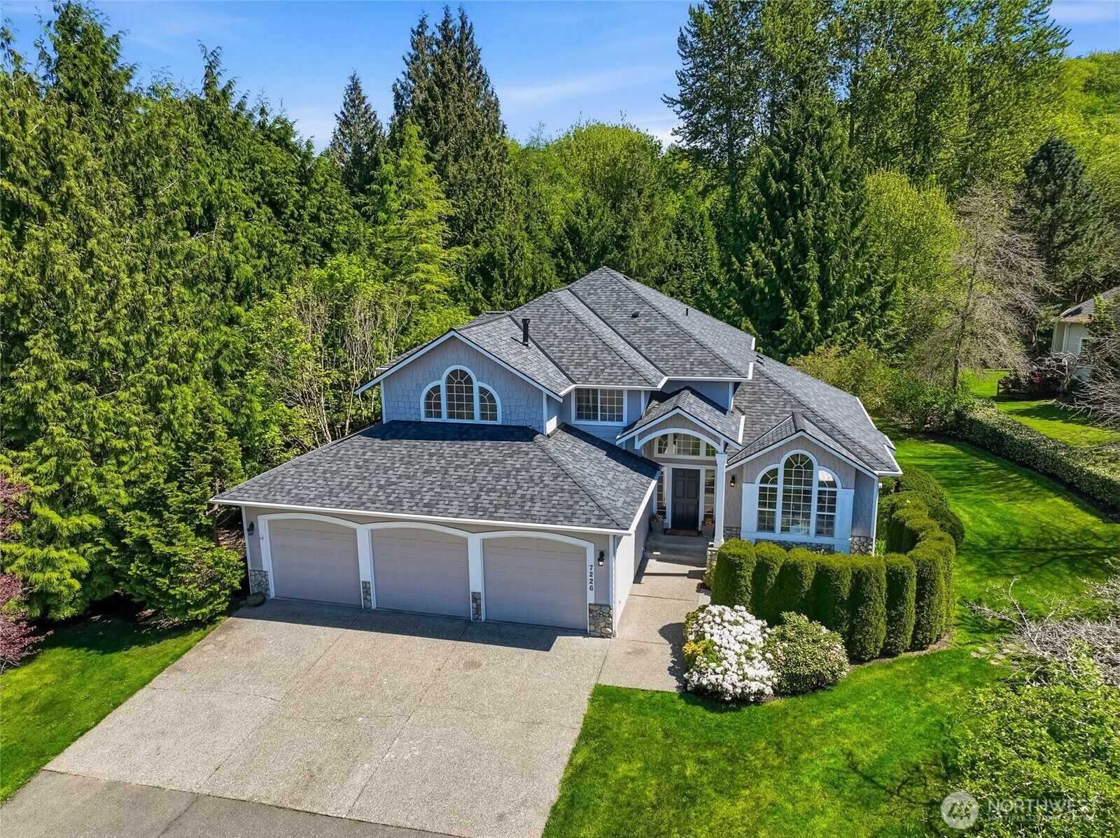 Property Photo:  7226  55th Street SE  WA 98290 