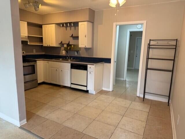 Property Photo:  1825 N 17th Court 7  FL 33020 