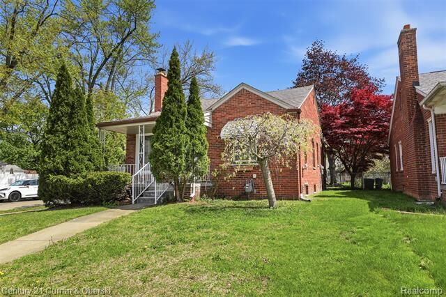 Property Photo:  1656 N Franklin Street  MI 48128 
