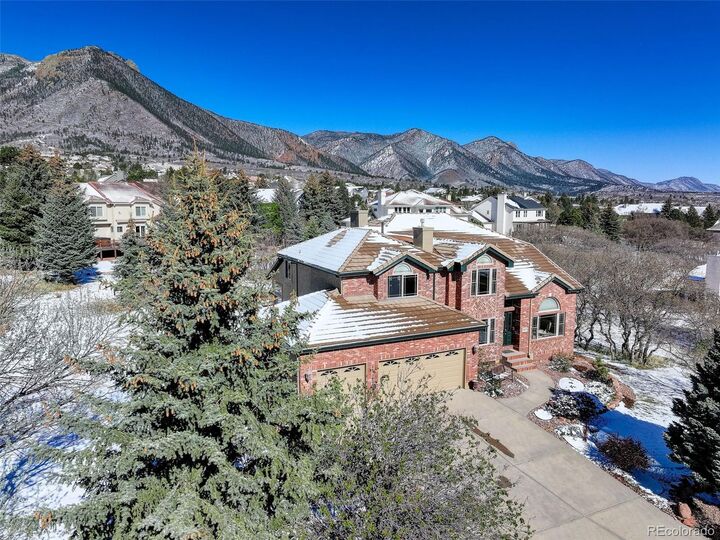 Property Photo:  8370 Bluffview Way  CO 80919 